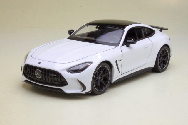 Mercedes AMG GT63 Coupe (c192) 2024, valkoinen