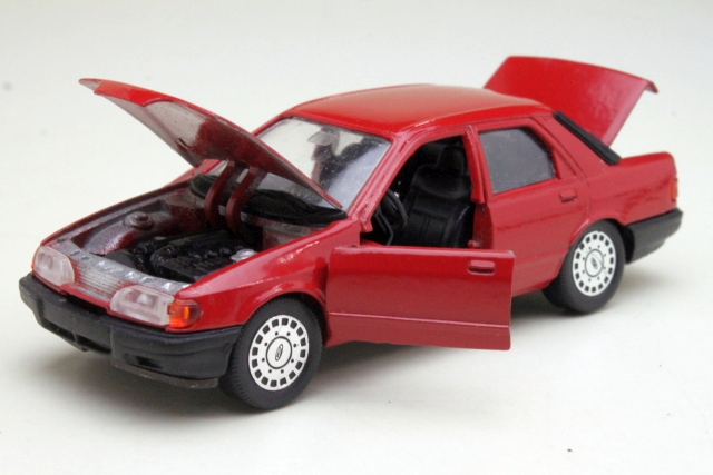Ford Sierra Ghia 1984, punainen - Sulje napsauttamalla kuva