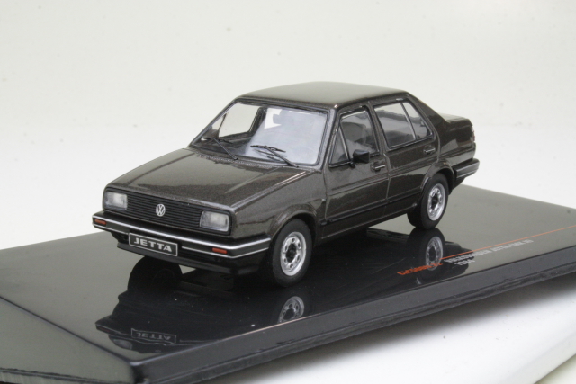 VW Jetta 2 1984, harmaa