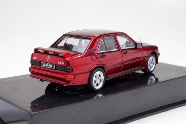 Mercedes 190E 2.3 16V 1984, punainen - Sulje napsauttamalla kuva