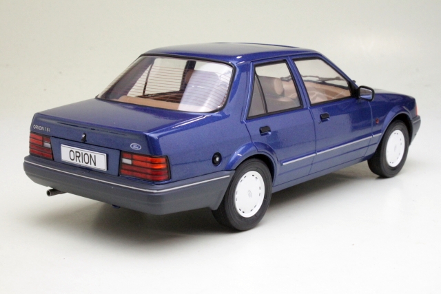 Ford Orion Mk2 1986, sininen - Sulje napsauttamalla kuva