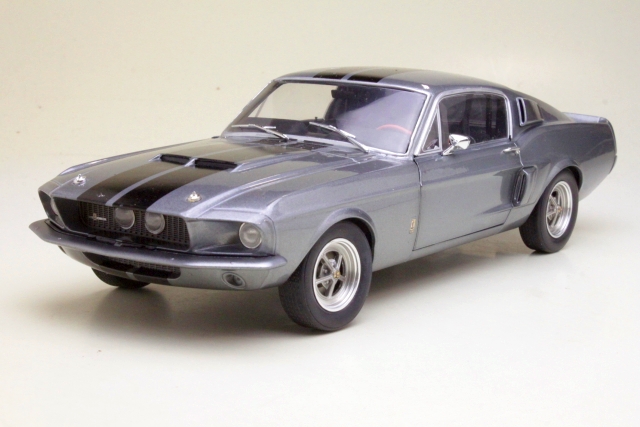 Shelby Mustang GT500 1967, harmaa/musta