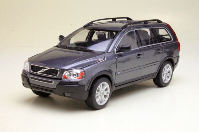 Volvo XC90 2004, harmaa