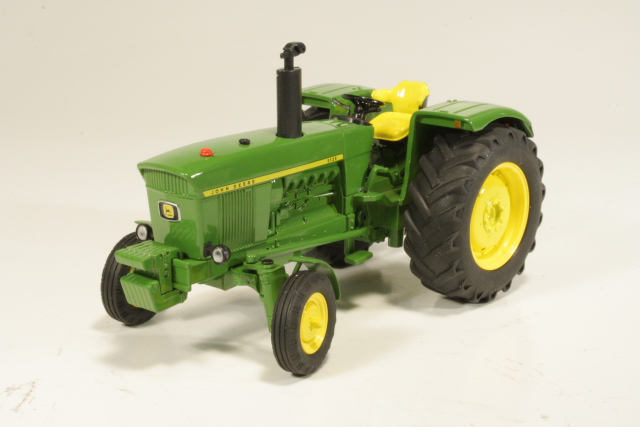 John Deere 3120 1969, green