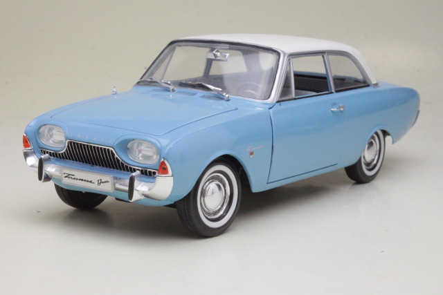 Ford Taunus 17M P3 1961, sininen/valkoinen