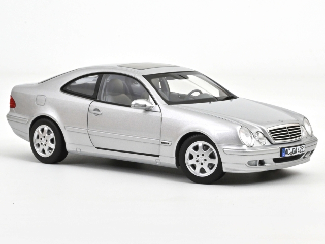 Mercedes CLK-Class 2000, hopea