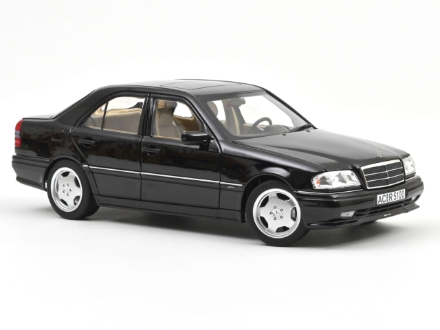 Mercedes C36 AMG 1993, musta