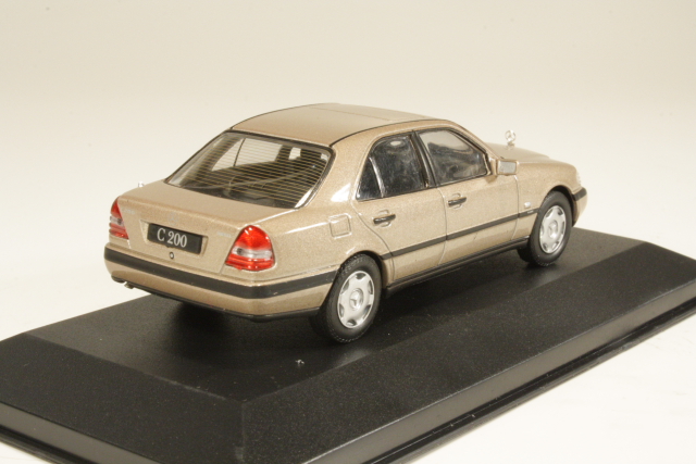 Mercedes C200 1994, pronssi