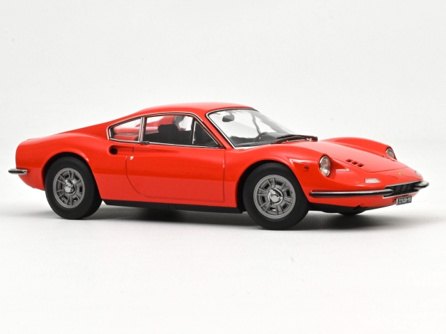 Ferrari Dino 246 GT 1968, punainen