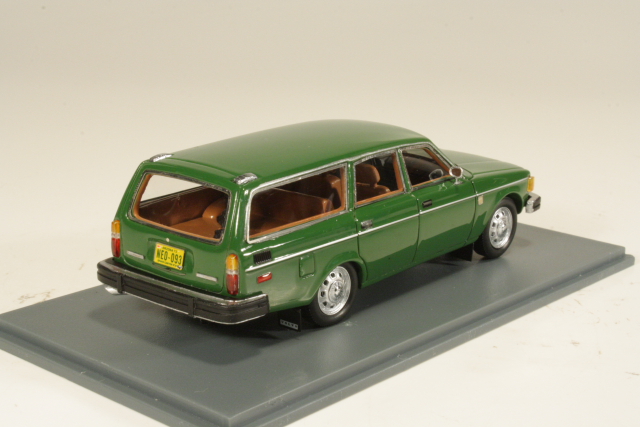 Volvo 145 US version 1971, dark green