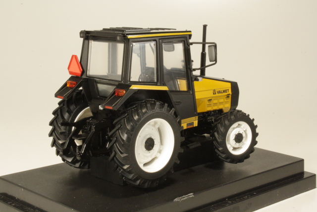 Valmet 705 1987, yellow