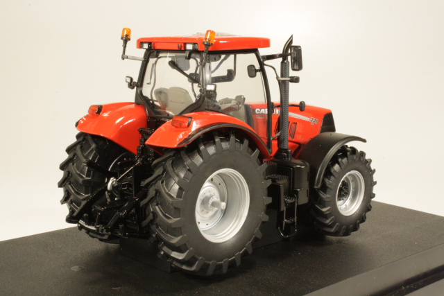 Case IH Puma 230 CVX 2010, red