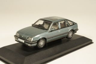 Vauxhall Cavalier Mk2 CD, blue