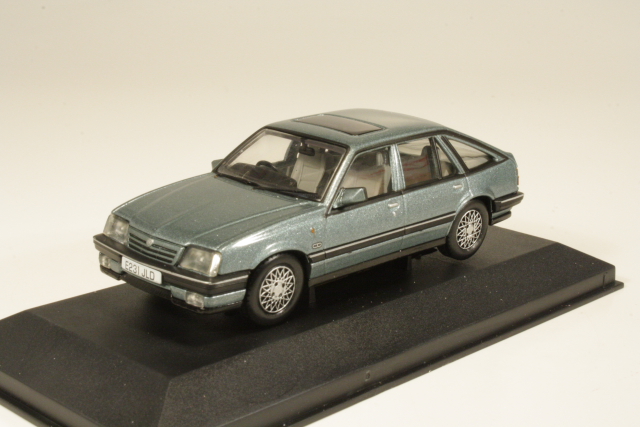 Vauxhall Cavalier Mk2 CD, blue