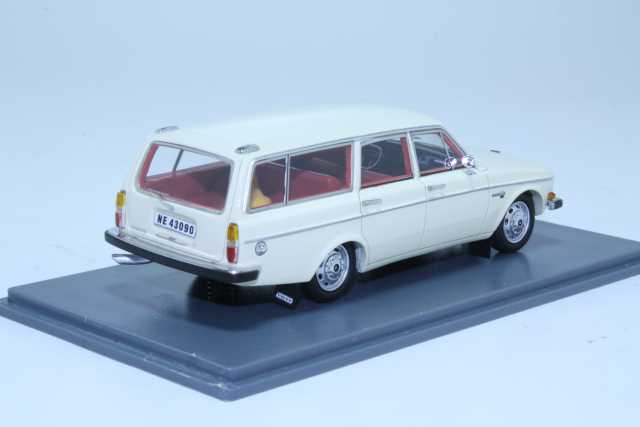 Volvo 145 1971, valkoinen