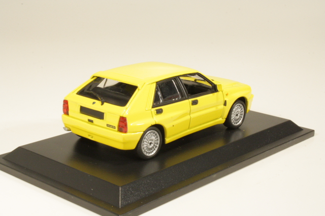 Lancia Delta HF Integrale Evo2 1993, keltainen