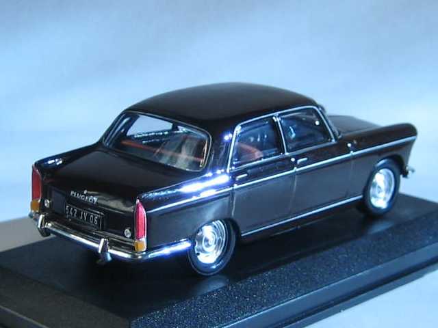 Peugeot 404 1962, dark red