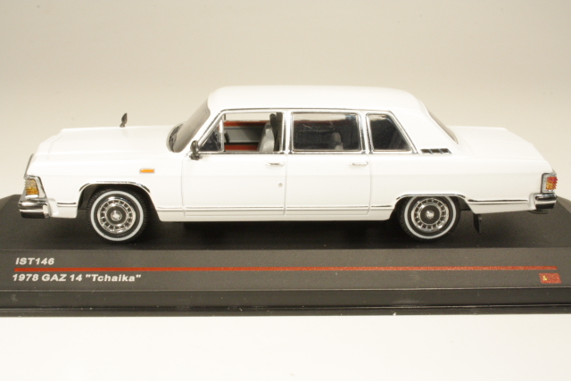 GAZ 14 Tschaika 1978, valkoinen