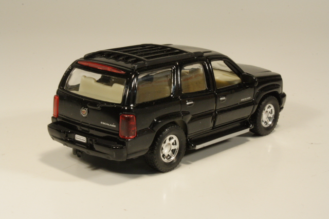 Cadillac Escalade 2002, musta