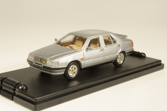 Lancia Thema 832 Ferrari, silver