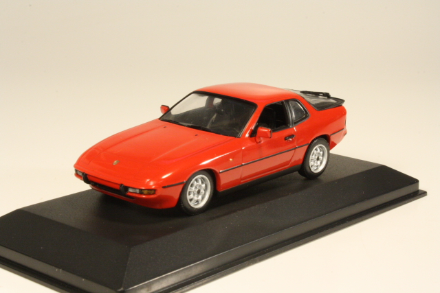 Porsche 924 1985, red