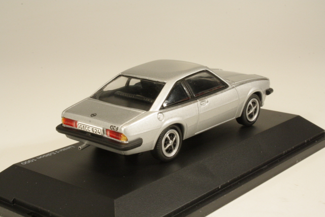 Opel Manta B Coupe GT-J 1975, hopea