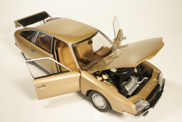 Citroen CX 1974, hiekanruskea