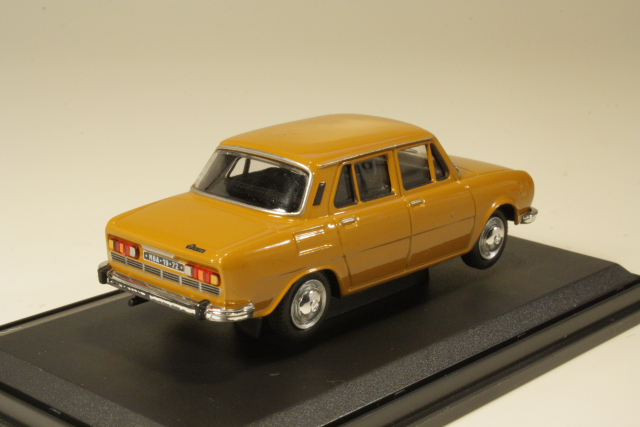 Skoda 110L 1972, oranssi
