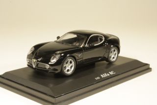 Alfa Romeo 8C Competizione 2009, musta