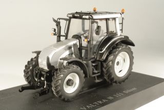 Valtra N Series 111 2005, silver