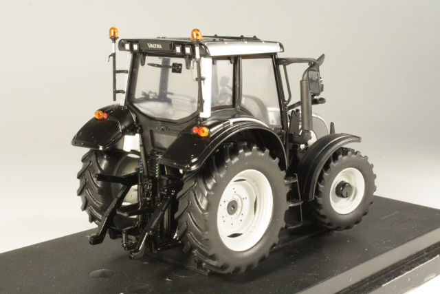 Valtra N Series 111 2005, hopea