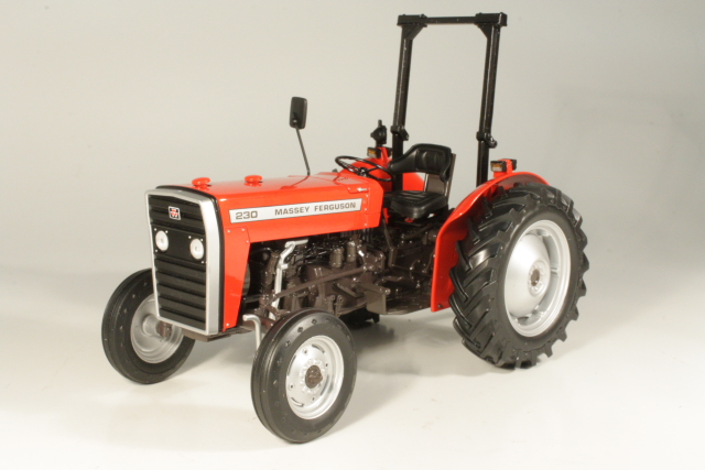 Massey Ferguson 230 1975, red