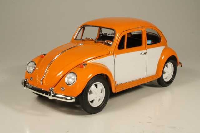 VW Beetle with the Fuchs wheels 1967, orange/white