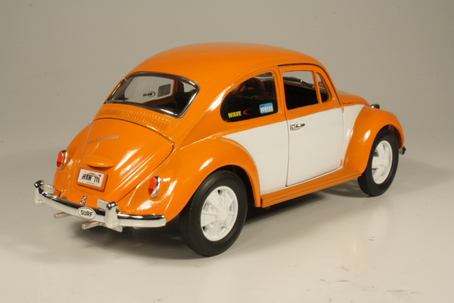 VW Beetle with the Fuchs wheels 1967, orange/white