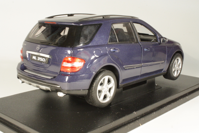 Mercedes ML 350 2006, tummansininen
