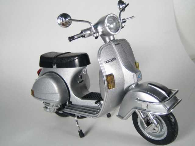 Vespa P200E 1978, hopea
