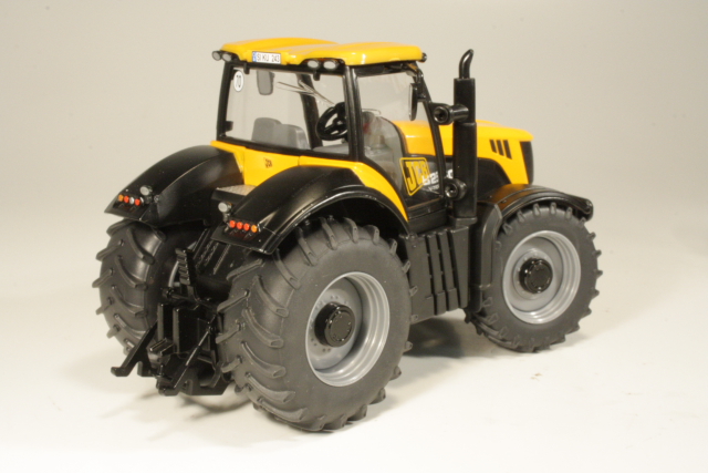 JBC Fastrac 8250 2006, yellow