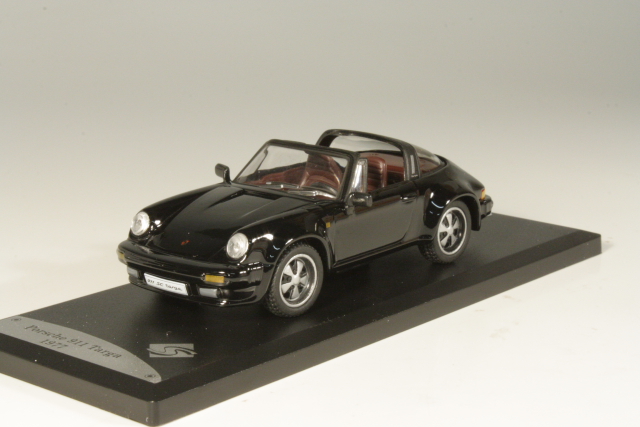 Porsche 911 Targa 1977, black