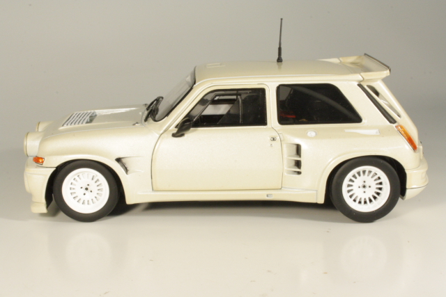 Renault 5 Maxi Turbo 1985, valkoinen