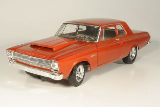 Plymouth Belvedere 1965, oranssi