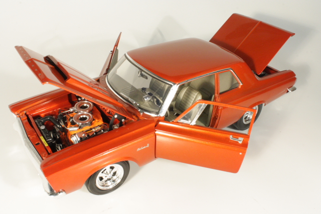 Plymouth Belvedere 1965, oranssi