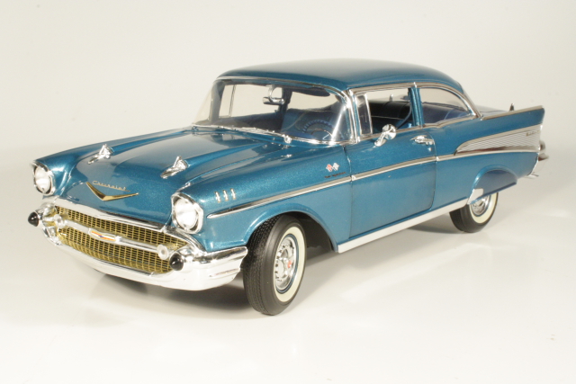Chevrolet Bel Air 1957, sininen