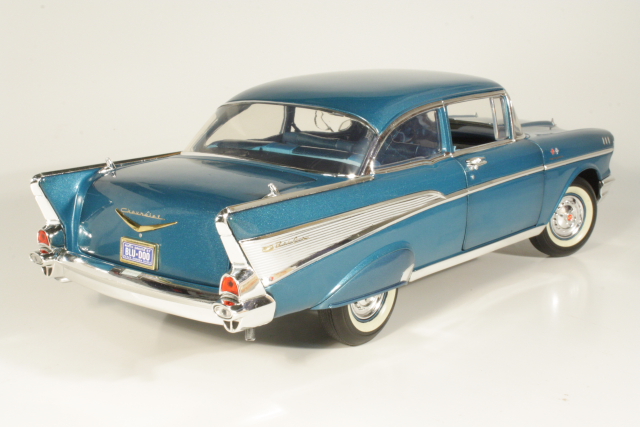 Chevrolet Bel Air 1957, sininen
