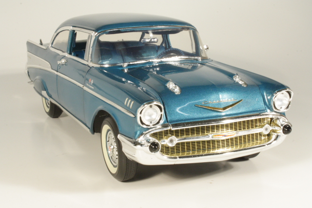 Chevrolet Bel Air 1957, sininen