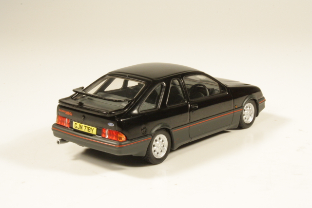Ford Sierra XR4i, musta