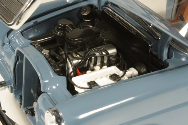 Mercedes 200 Universal (w110) 1968, blue