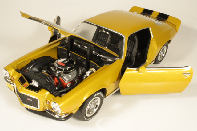Chevrolet Camaro Z28 1971, gold
