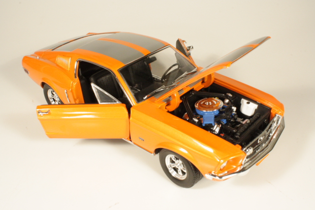 Ford Mustang GT Fastback 1967, orange