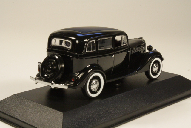 GAZ 11-73 1942, musta