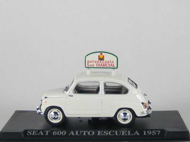 Seat 600 Auto Escuela 1957, valkoinen